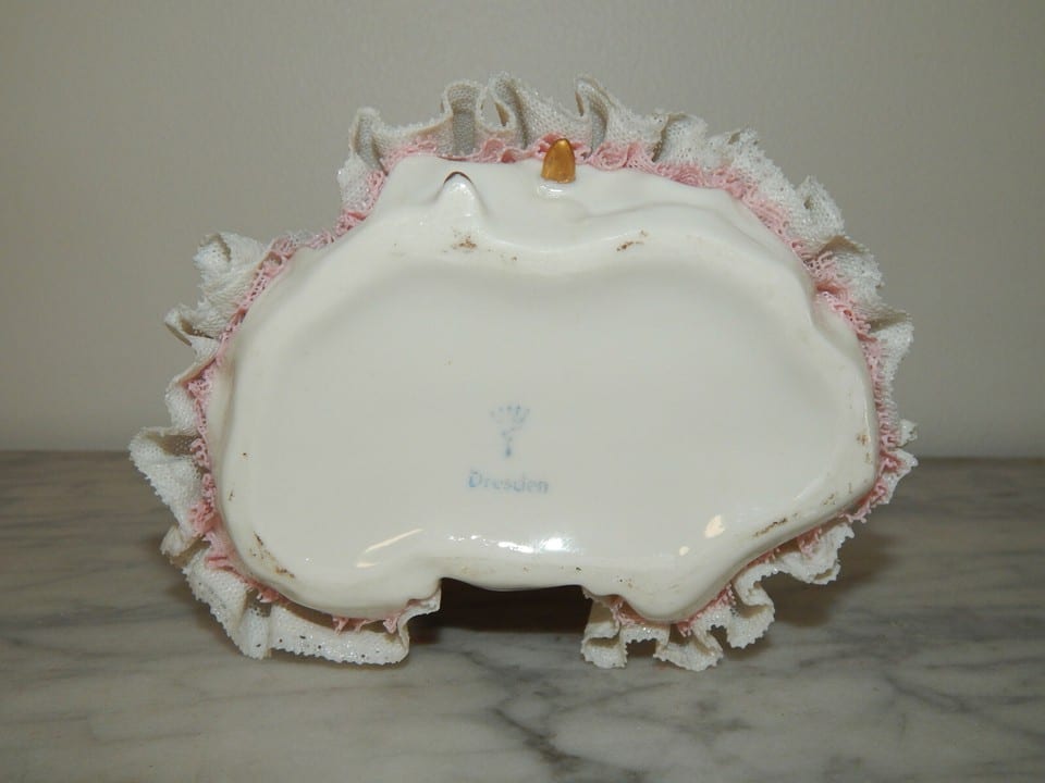 ANCIENNE SCULPTURE en PORCELAINE SAXE DRESDEN Personnage Signée E.Bohne Fils ? — photo 8