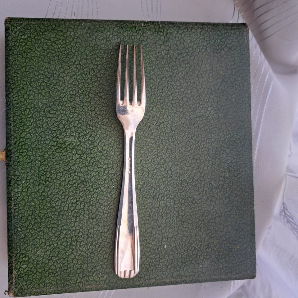 12 fouchettes à diner  Alfenide Christofle modèle Art Déco — photo 4