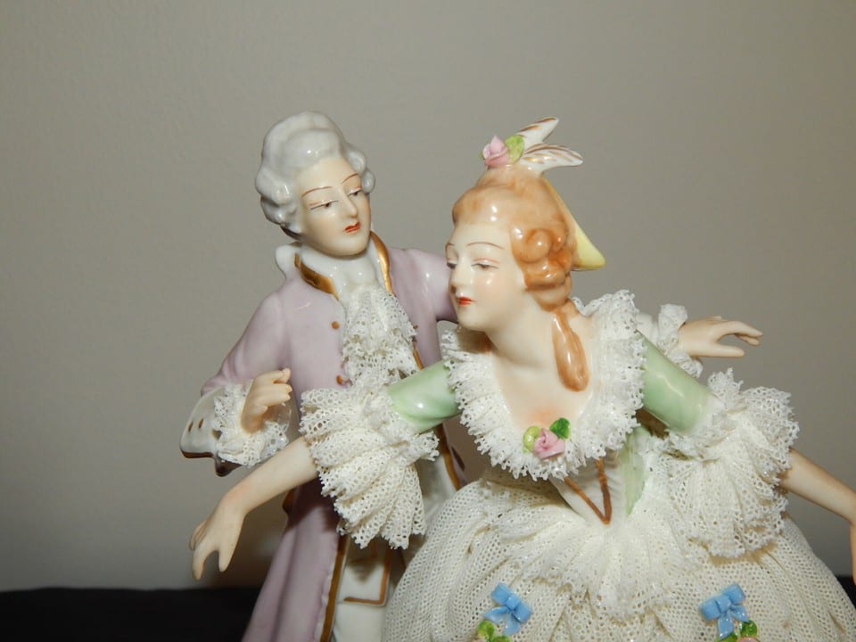 ANCIENNE SCULPTURE en PORCELAINE SAXE DRESDEN Danseurs Signée E.Bohne Fils ? — photo 7