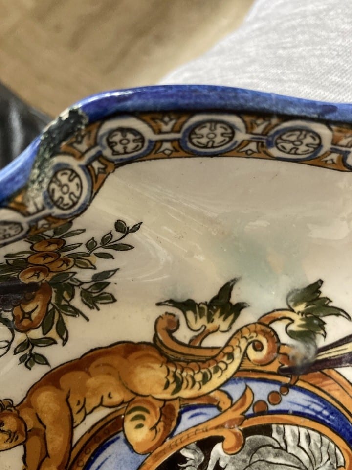 Ancien plat mendiant serviteur en faïence de Gien Renaissance italienne — Foto 7