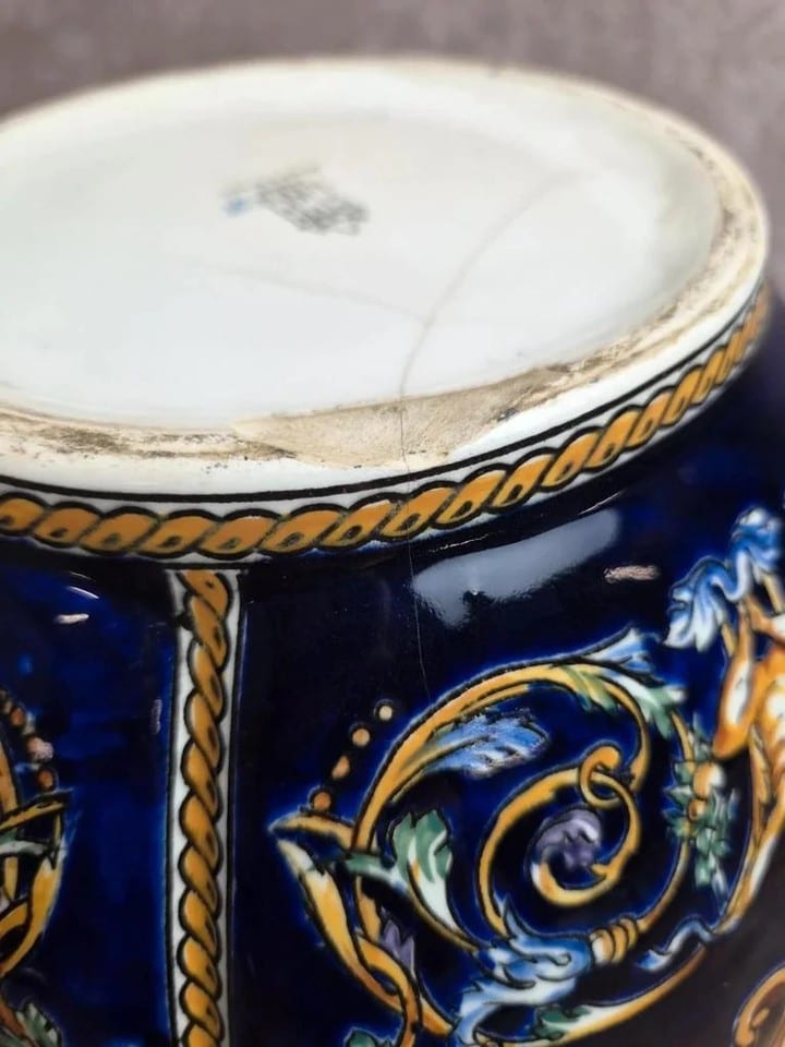 Grand cache-pot Gien Renaissance fond bleu décoré à la main vintage — photo 8