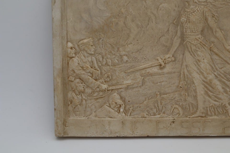 Plaque bas-relief Verdun 1916 – On ne passe pas –Poilu –Première Guerre mondiale — photo 3