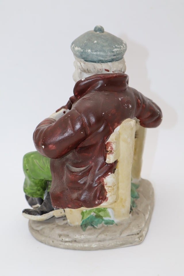 Ancien biscuit de porcelaine polychrome – Peintre sur un banc – vintage — photo 4