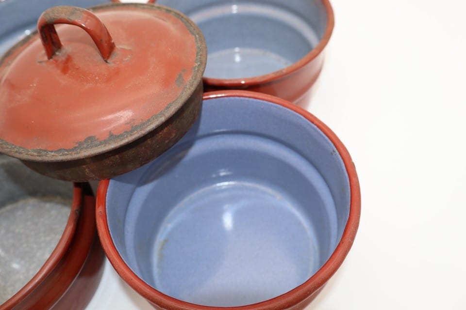 Ancienne gamelle ouvrière en tôle émaillée – 4 boîtes empilables avec couvercle — photo 7