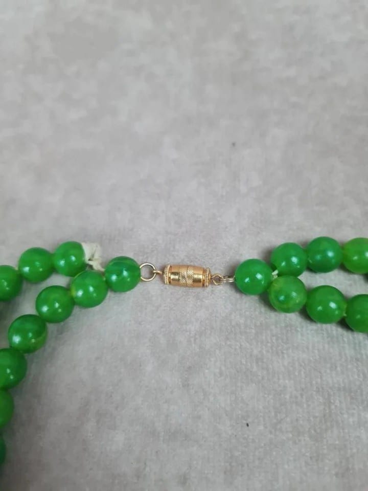 Collier vintage double rang en perles vertes façon lucite – Années 50/60 — Foto 3