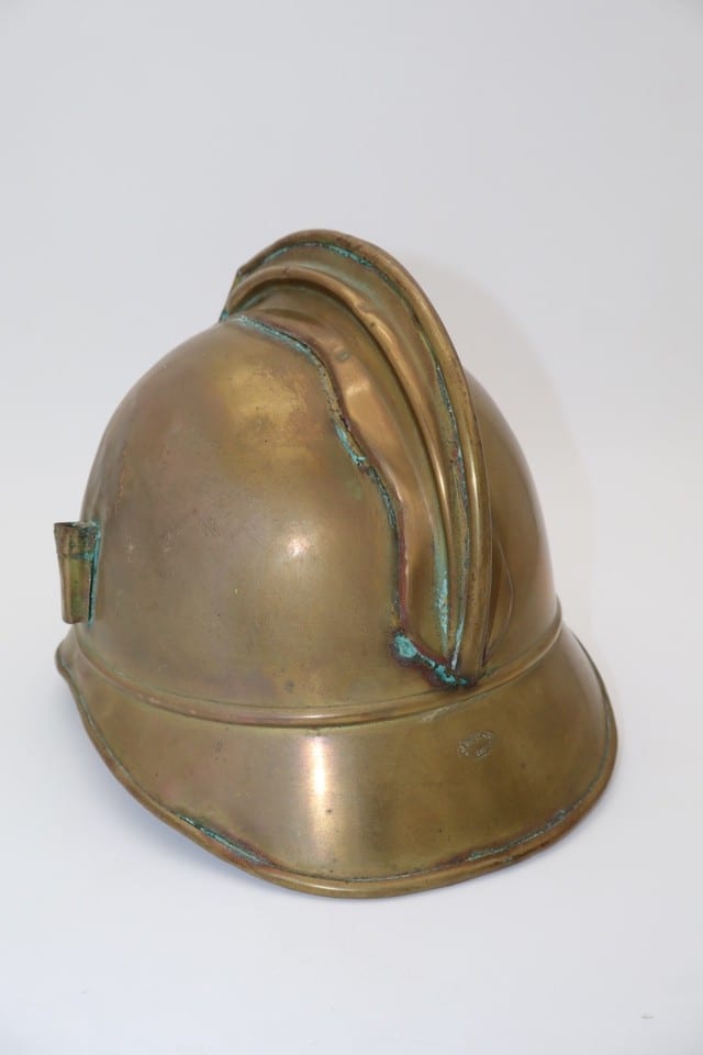 Casque de sapeur-pompier laiton Déservillers J. Duflexis Ste Savine Modèle 1895 — photo 3