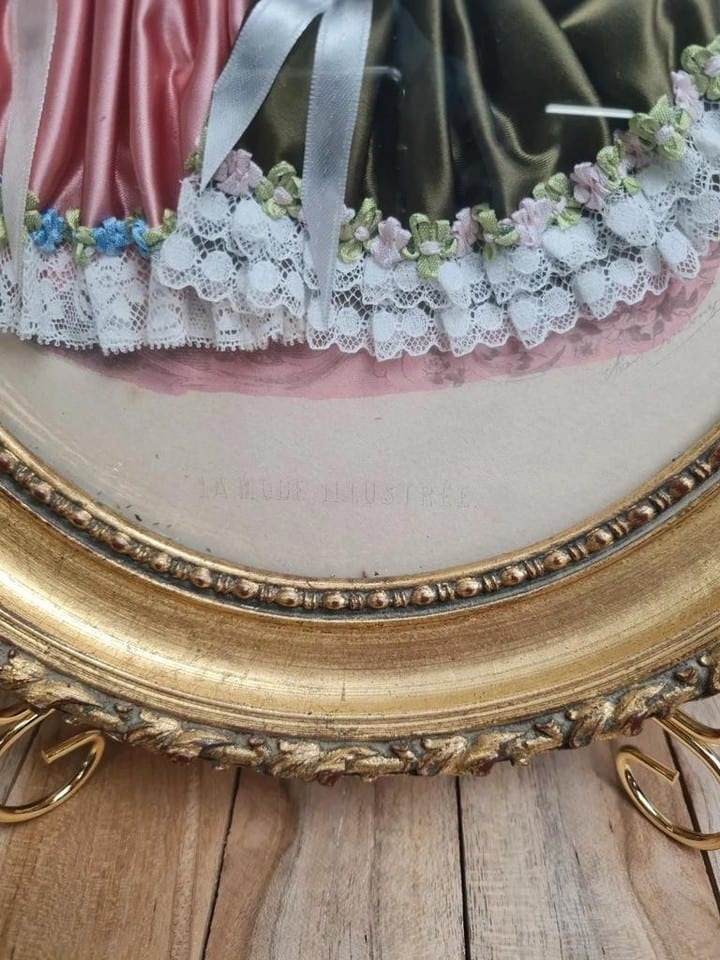 Cadre ovale vintage verre bombé “la Mode Illustrée” Anaïs Toudouze — photo 5