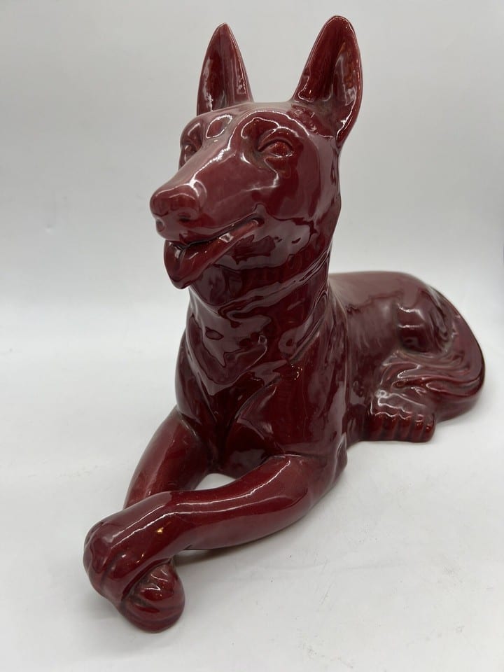 Chien En Faïence