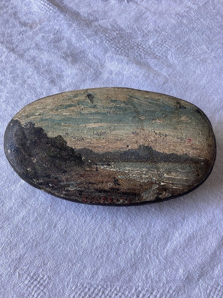 Rare peinture à l’huile sur galet, vue Biarritz, début XXème