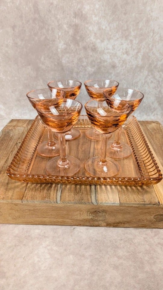 Plateau Portieux rose  6 verres assortis