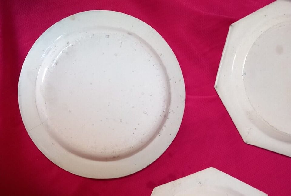 3 ASSIETTES FAIENCE FINE  AUMALE BORDS PERLES XIX Ième — photo 8