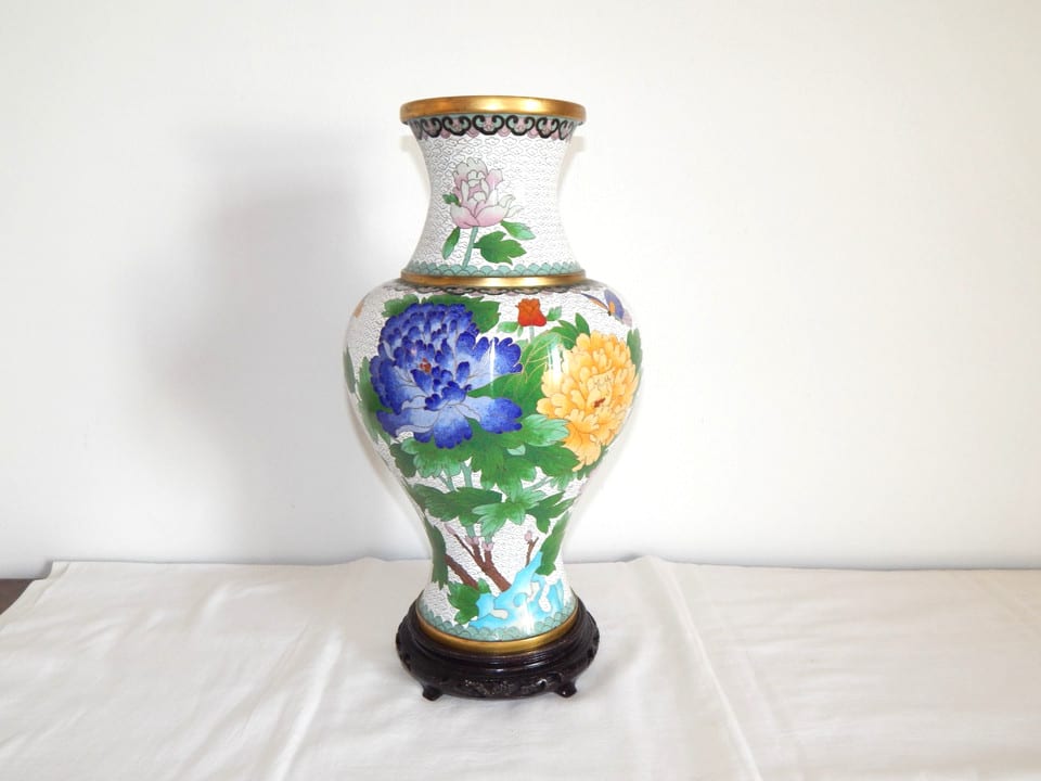 ANCIEN Grand VASE Forme BALUSTRE en émaux Cloisonnés Décor FLORAL PAPILLONS — photo 7