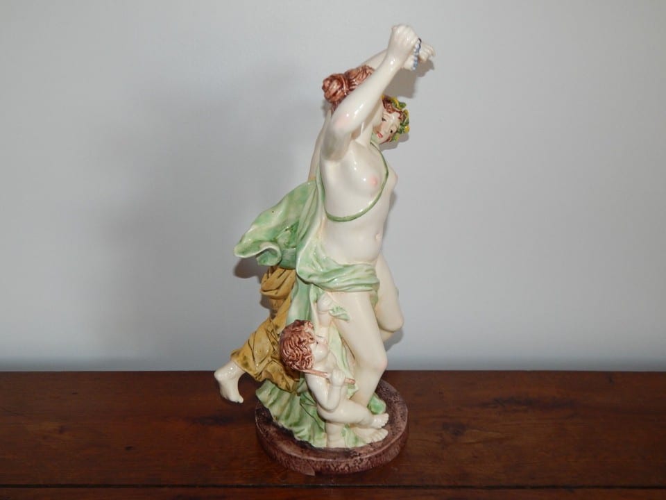 SCULPTURE en Céramique émaillée Représentant Deux Femmes Nues avec Enfant — photo 6