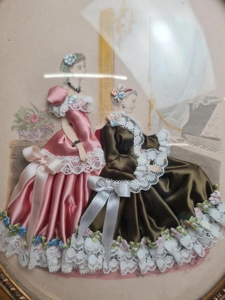 Cadre ovale vintage verre bombé “la Mode Illustrée” Anaïs Toudouze — photo 3