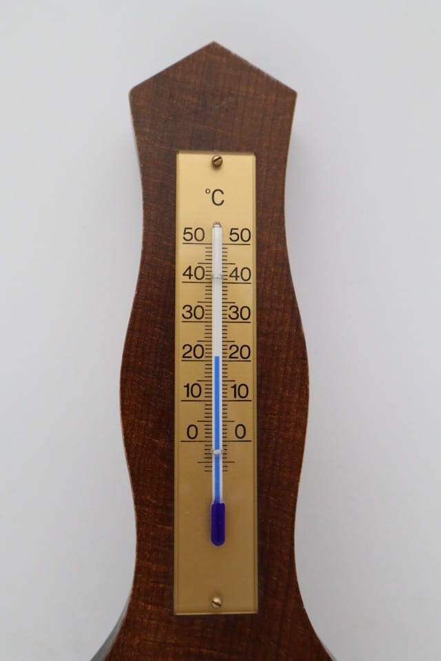 Baromètre thermomètre mural vintage en bois – cadran doré – météo — photo 2