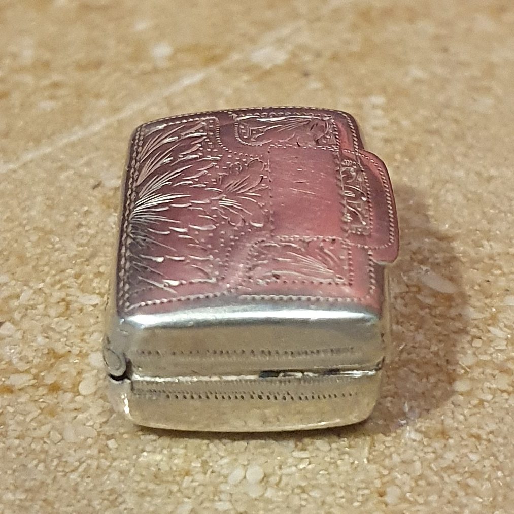 Vinaigrette de poche en argent sterling et intérieur vermeillé, Birmingham, 1825 – Thomas Newbold — photo 5