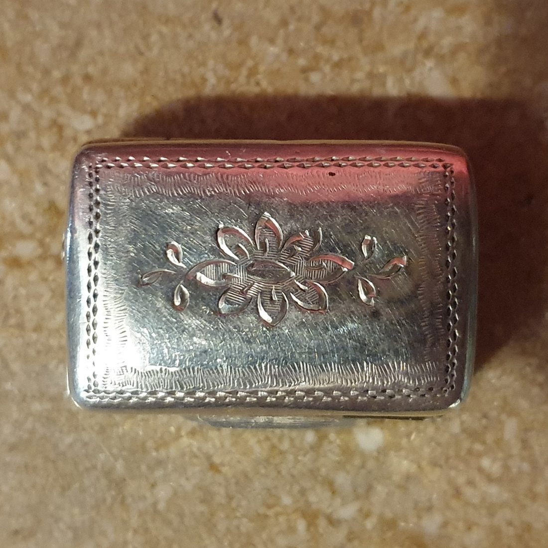 Vinaigrette de poche en argent sterling et intérieur vermeillé, Birmingham, 1825 – Thomas Newbold — photo 7