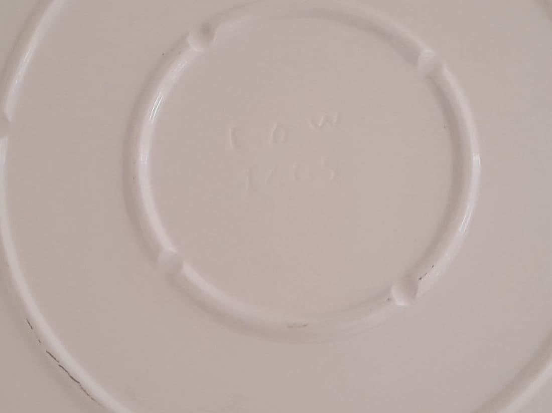 Plat à tarte en barbotine motifs lavande- Ref 002 — photo 3