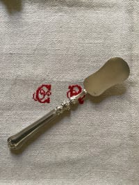 Pelle à mignardises métal argenté Christofle, manche argent massif