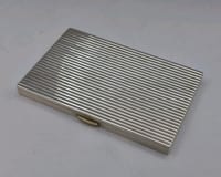 boîte à cigarettes étui en argent massif