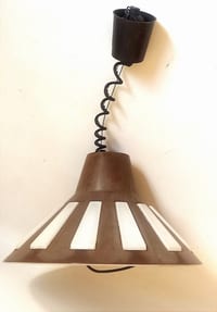 Lustre suspension industrielle monte et baisse Années 70 Diamètre 40 cm