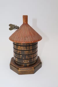Boîte en bois tourné forme ruche - mouche métal - artisanat vintage