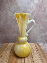 Grand pichet aiguière en verre soufflé italien jaune et blanc – années 60/70