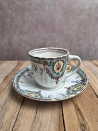 Tasse et soucoupe ancienne Gien – décor polychrome style Louis Xvi – Xixe