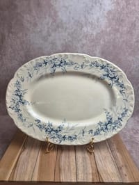 Grand plat ovale Terre de Fer Creil et Montereau Linotte – Xixe