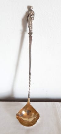 SUPERBE RARE ANCIENNE Louche PUNCH crème ARGENT Décor Déesse de la MOISSON Cérès