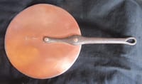 Ancien Couvercle Casserole Cuivre J Gaillard Paris  diam 24.7 CMS
