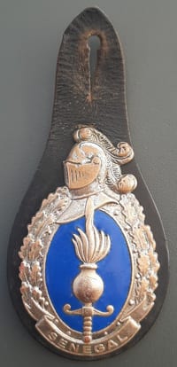 Insigne Obsolète GENDARMERIE SÉNÉGAL sur cuir Afrique 1960 ORIGINAL émail France