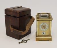 Pendulette d’officier ancienne pendule de voyage laiton cadran émaillé réveil