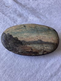 Rare peinture à l’huile sur galet, vue Biarritz, début XXème