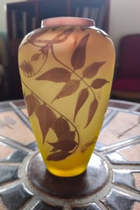 Vase Gallé décor de glycines