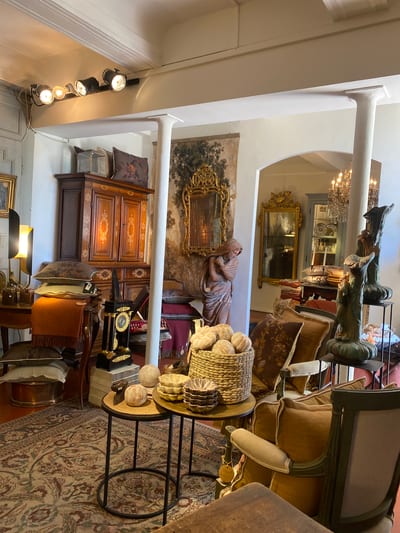 Antiquités décoration Alric — antiquaire à Villecroze