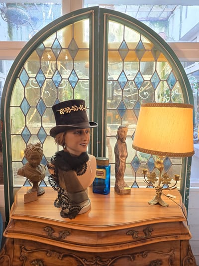 La Fouineuse Boutique — antiquaire à Plancoët